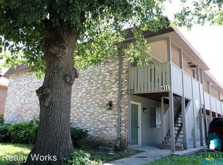 611 S 20th St #6, Lincoln, NE 68510