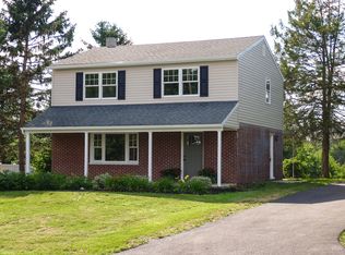 1090 Butter Rd, Dover, PA 17315