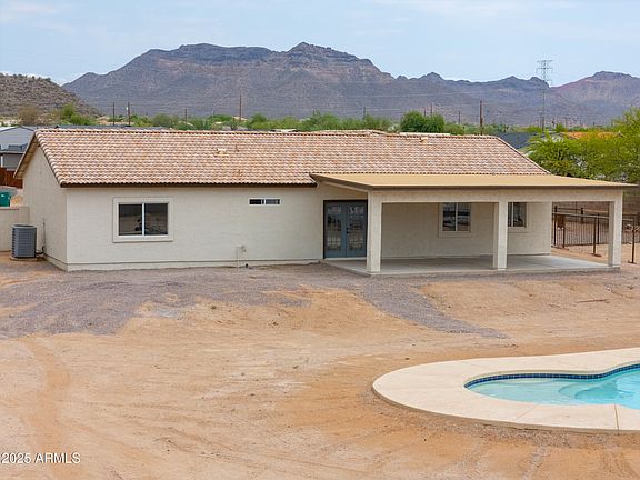 4th image of 9713 E EL PASO Street