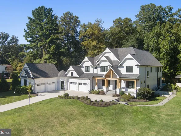 608 Walker Rd, Great Falls, VA 22066