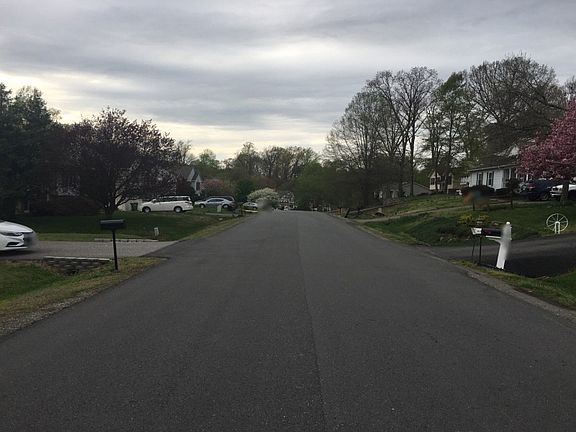 4th image of 5901 Danielle Dr
