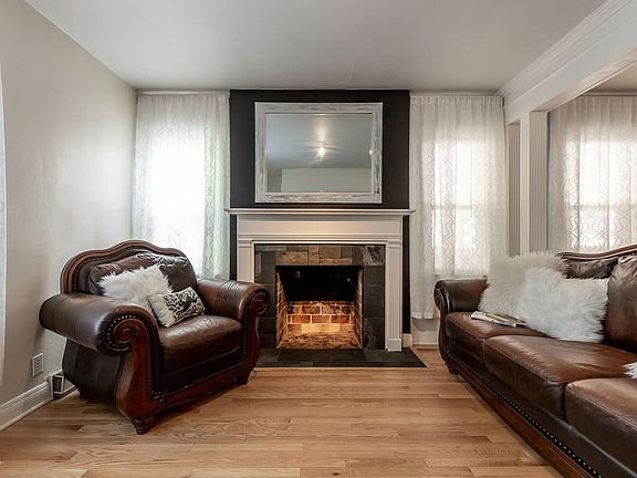 3rd image of 932 Ardmore Dr