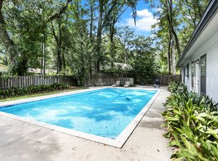 1826 SW 80th Dr, Gainesville, FL 32607