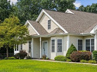 40 Blossom Tree Dr UNIT 40, Shrewsbury, MA 01545