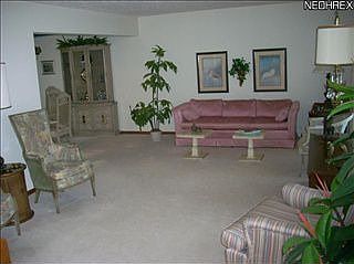 5th image of 3876 Leewood Dr