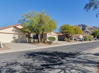 558 W Faith Dawn Ct, Tucson, AZ 85704