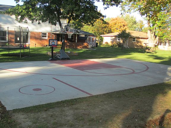 24' x 40' Basketball/Hockey
