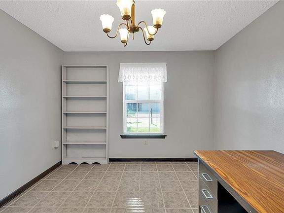 5th image of 3916 Briant Dr