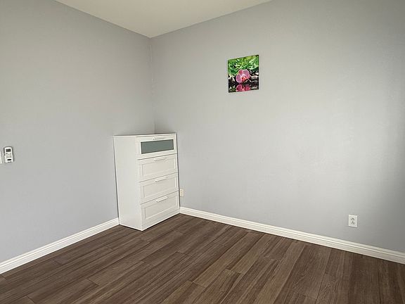 5th image of 10668 Cilantro Ct #B