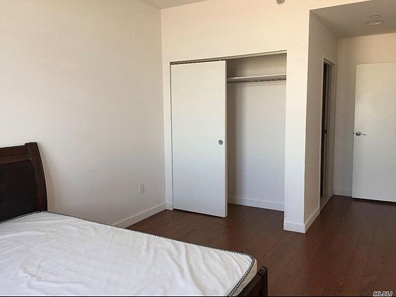 3rd image of 4028 College Point Blvd APT 1806