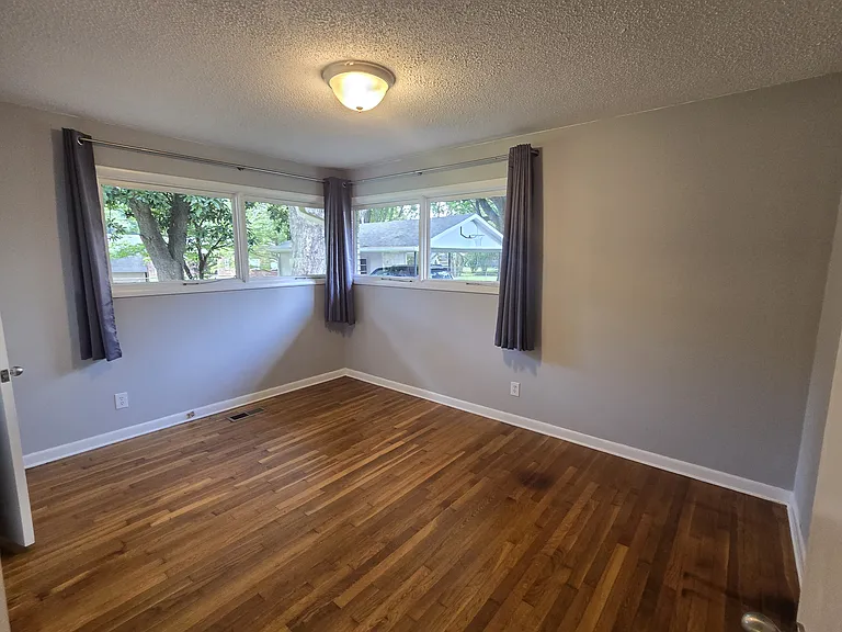 1003 Greenhill St — Photo 21