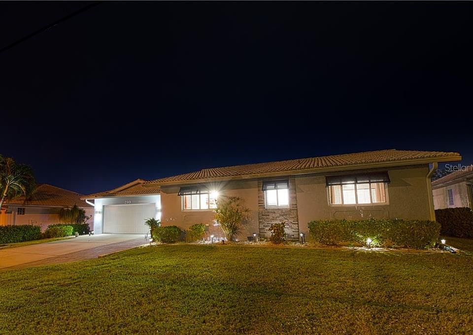 1st image of 290 Coronado Dr