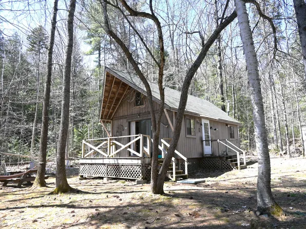 8 Mountain Stream Lane, Moscow, ME 04920