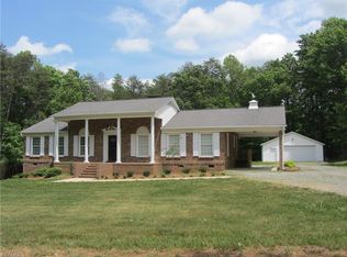 131 Classic Ln, Stokesdale, NC 27357