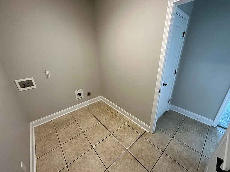 400 Old Kennedy Ln — Photo 16