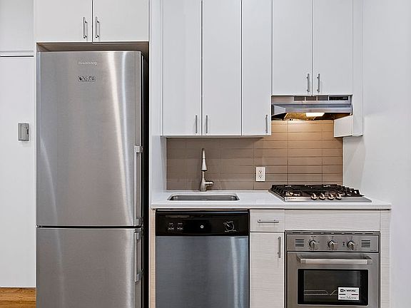5th image of 349 E 58th St APT 1f