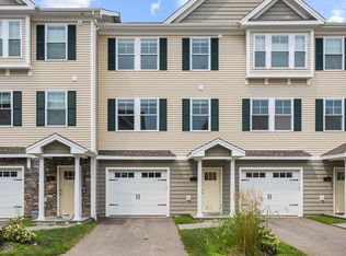 13 Village Xing #13, Niantic, CT 06357