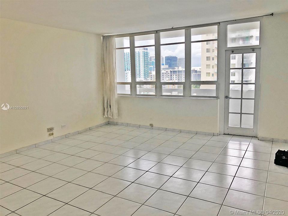 1st image of 2121 N Bayshore Dr APT 906