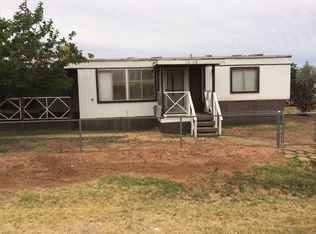 1022 W Desmond St, Winslow, AZ 86047