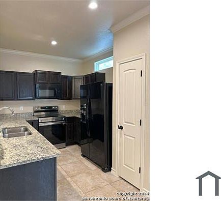 2nd image of 6946 Lakeview Dr #102
