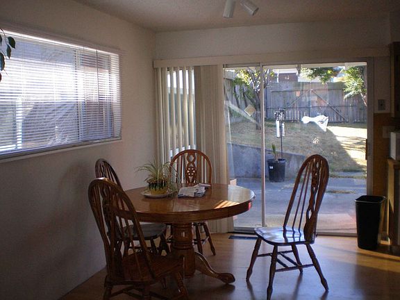 3rd image of 935 McCullens Ave