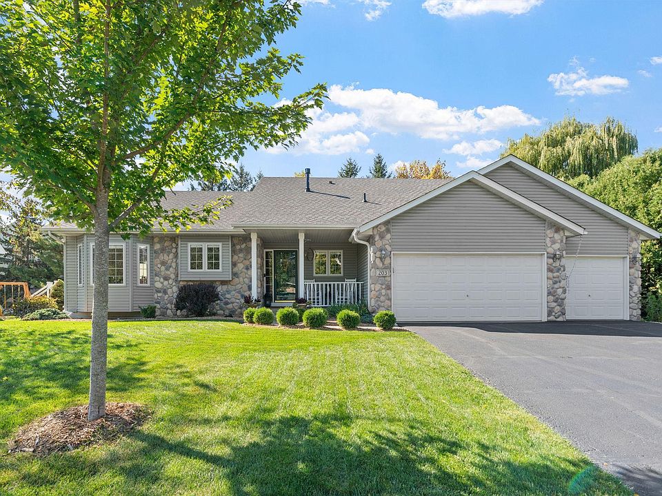 1st image of 203 Carver Creek Pl