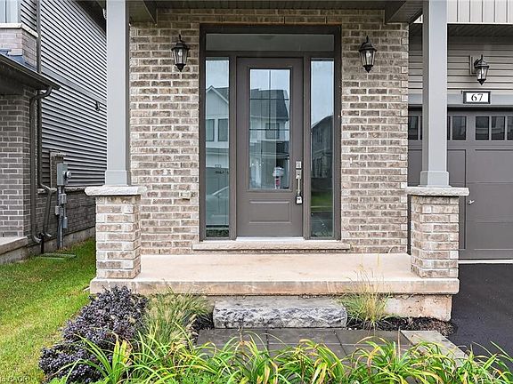 2nd image of 67 Starfire Cres