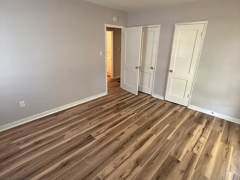 902 Lindsey Dr — Photo 14