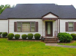132 Martin St, Bowling Green, VA 22427