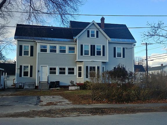 Parking/Porch entrance off Pillsbury St