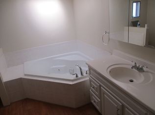 29633 Le Grand Blvd, Novi, MI 48377