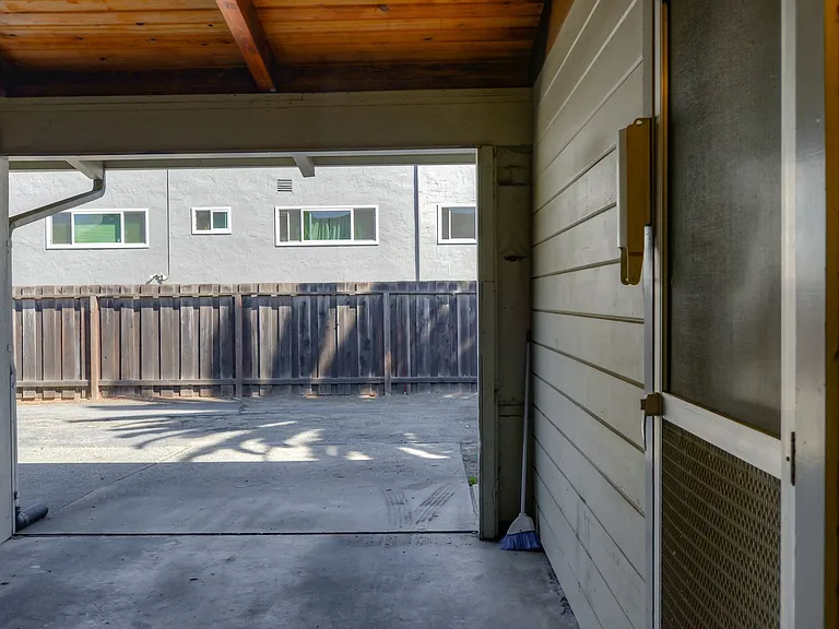 Ventura 449-465 — Photo 13