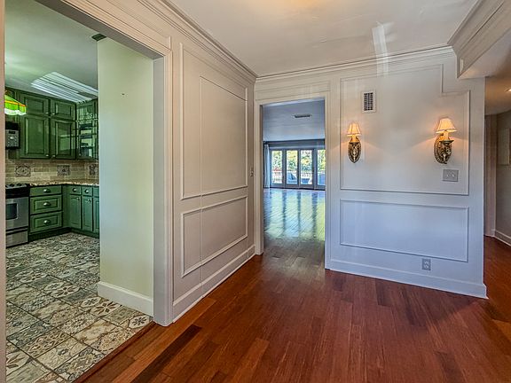 5th image of 2950 Saint Johns Ave APT 18