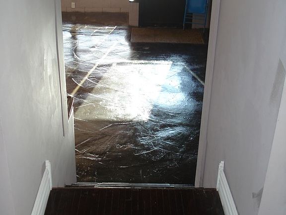 4th image of 1002 W Oakland Ave #C