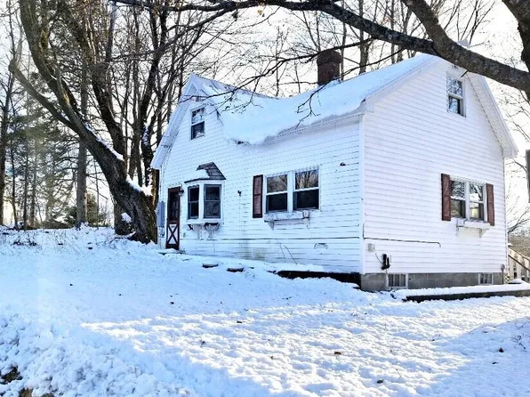 30 Curve Street, Kingfield, ME 04947