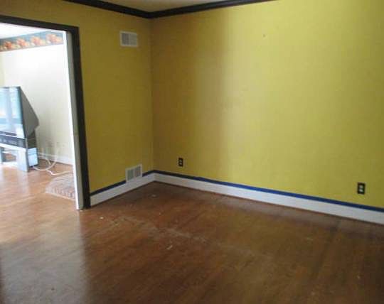 4th image of 6 Crawford Ct