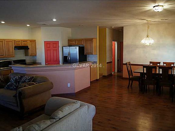 3rd image of 2334 Yellowstone Creek Dr Unit 103