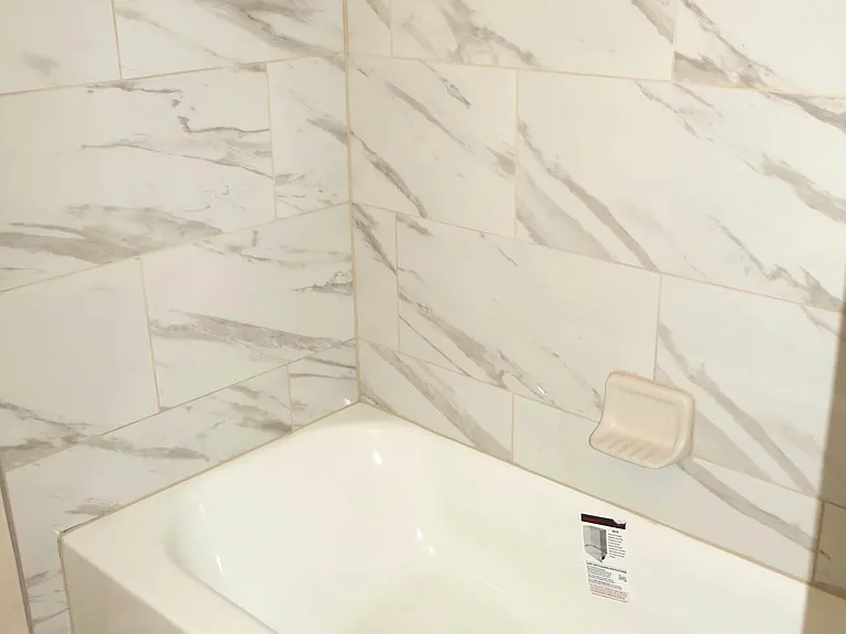 2404 Red Oak Dr — Photo 18