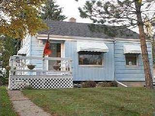 2nd image of 2725 York St