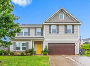 1769 Pinnacle Oaks Dr, Rural Hall, NC 27045