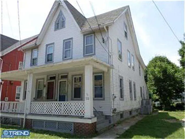 73 Walnut St photo 1