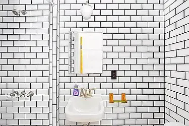 Rented by Safdie Realty Group