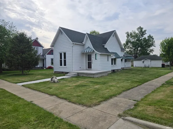 401 E 3rd St, Brookston, IN 47923