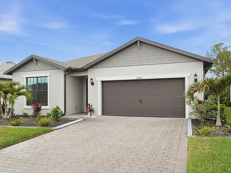2261 Gabel Oak Dr — Photo 2