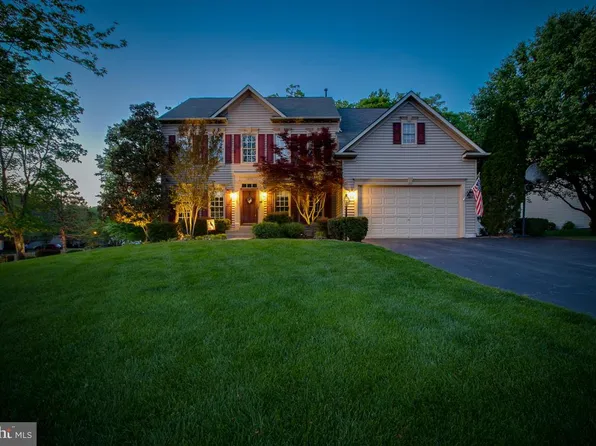 13271 Amblewood Dr, Manassas, VA 20112