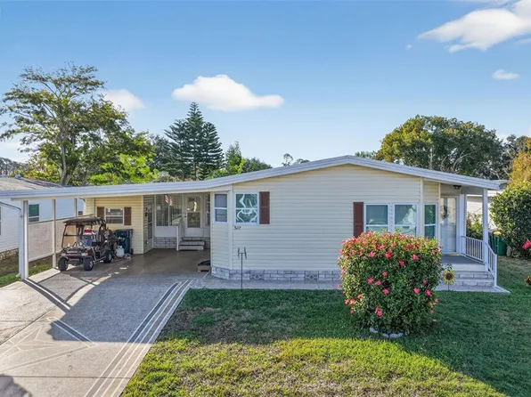 3117 Manatee Rd, Tavares, FL 32778