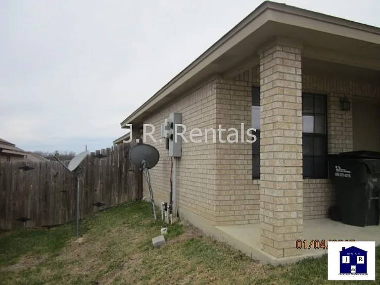 305 Cedar Ridge Dr #A — Photo 23