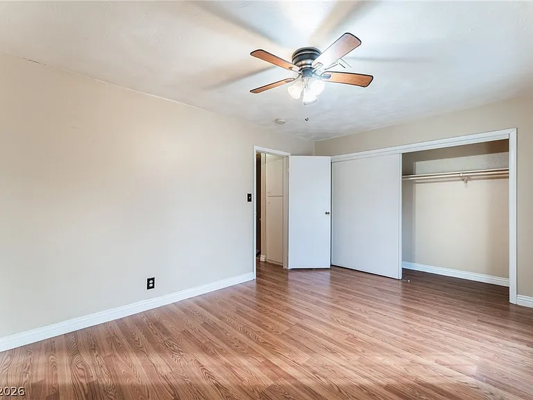 7084 Burcot Ave #J21 — Photo 20