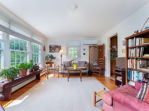 3rd image of 1 Katherine Street