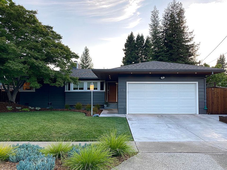 1st image of 1019 Woodlawn Dr